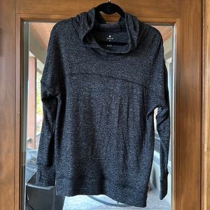 Never worn cute yoga top